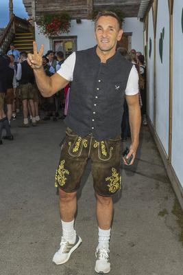 Mark Keller Promis feiern im Kaeferzelt Festzelt auf dem Muenchner Oktoberfest 2019 auf der Theresienwiese 9 Tag am Sonntag 29.09.2019 in Muenchen Bayern Deutschland *** Mark Cellar Celebrities celebrate at Tent Marquee at the Muenchner Oktoberfest 2019 at the Theresienwiese 9 Day on Sunday 29 09 2019 in Munich Bavaria Germany-stock-photo