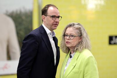 Bonde + Falk-stock-foto