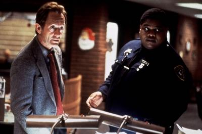 Bildnummer: 54349526  Datum: 14.04.1992  Copyright: imago/United ArchivesKPA65470.jpg JENNIFER EIGHT / Jennifer Eight USA 1992 / Bruce Robinson Szene mit LANCE HENRIKSEN (Freddy Ross) BOX rights=ED People Entertainment quer Film Fernsehen Thriller 90erBildnummer 54349526 Date 14 04 1992 Copyright Imago United Archives KPA65470 JPG Jennifer Eight Jennifer Eight USA 1992 Bruce Robinson Scene with Lance Henriksen Freddy Ross Box  Celebrities Entertainment horizontal Film Television Thriller 90-stock-foto
