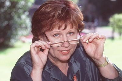 Barbara Salesch (Richterin, TV-Moderatorin) 08/00 thg Frau Richter Gericht Recht Rechtssprechung Justiz Gesetz Moderati-stock-photo