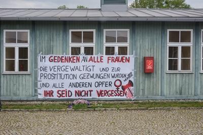 71 Feier zur Befreiung des Konzentrationslagers Mauthausen durch die US amerikanischen Truppen am 5-stock-photo