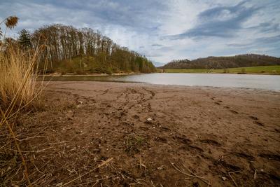 Talsperre Iberg: Wenig Wasser Mitte April, 11.04.2025-stock-photo