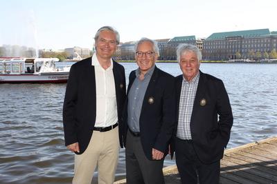 Alexander Otto, Christian Seeler, Rolf Zuckowski, feierliche Auszeichnung mit einem Ehrentitel im Restaurant Alex an der-stock-photo