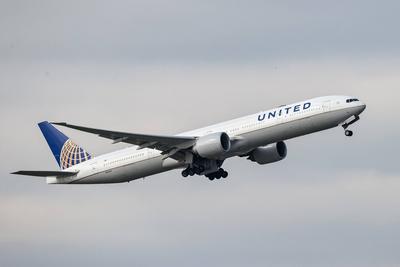 United Airlines, Boeing 777 ER, N2332U, Symbolbild f?r United Airlines, Boeing 777, Start, Frankfurt Flughafen, Flugzeug-stock-foto