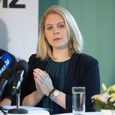 20250416 Pressegespraech zum Thema aktuellen Ausbau im Hospiz- und Pflegebereich-stock-foto