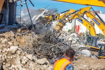 Abriss der A100 Br?cke-stock-foto