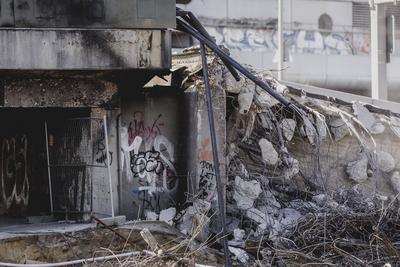 Abriss der Ringbahnbruecke-stock-photo