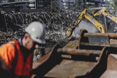 Abriss der Ringbahnbruecke-stock-foto