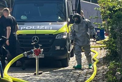 Zeihain - 16-J?hriger soll hochgiftige Bio-Kampfstoffe gehortet haben: LKA durchsucht Haus-stock-foto