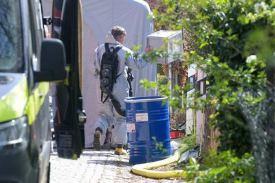 Zeihain - 16-J?hriger soll hochgiftige Bio-Kampfstoffe gehortet haben: LKA durchsucht Haus-stock-foto