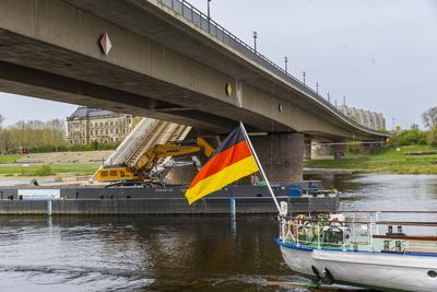 Carolabr?cke in Dresden-stock-foto