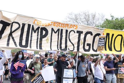 Hands Off! protest against the policies of US President Donald Trump in Washington, USA-stock-foto