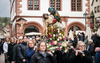 Karfreitagsprozession in Lohr-stock-photo