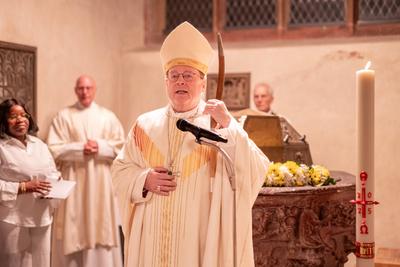 Osternacht im Limburger Dom mit Bischof Dr. Georg B?tzing-stock-foto