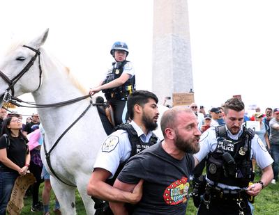 Hands Off! protest against the policies of US President Donald Trump in Washington, USA-stock-foto