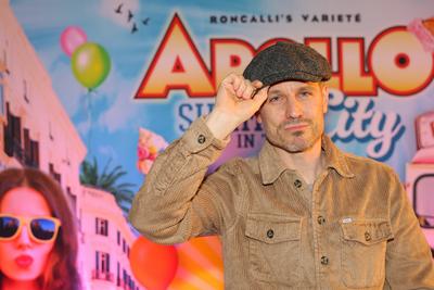 Apollo SUMMER IN THE CITY Premiere - Schauspieler Marc Dimitru D?sseldorf Roncalli s Apollo Variete NRW Deutschland ***-stock-foto