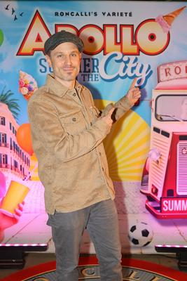 Apollo SUMMER IN THE CITY Premiere - Schauspieler Marc Dimitru D?sseldorf Roncalli s Apollo Variete NRW Deutschland ***-stock-foto