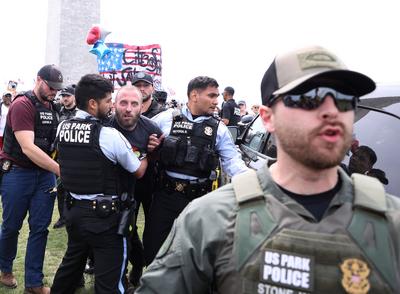 Hands Off! protest against the policies of US President Donald Trump in Washington, USA-stock-foto