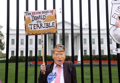 Hands Off! protest against the policies of US President Donald Trump in Washington, USA-stock-foto