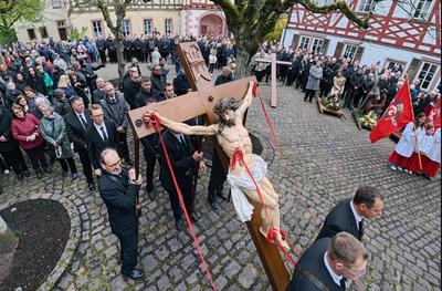 Karfreitagsprozession in Lohr-stock-photo
