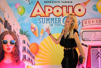 Apollo SUMMER IN THE CITY Premiere - Model Annika Gassner D?sseldorf Roncalli s Apollo Variete NRW Deutschland *** Apoll-stock-foto
