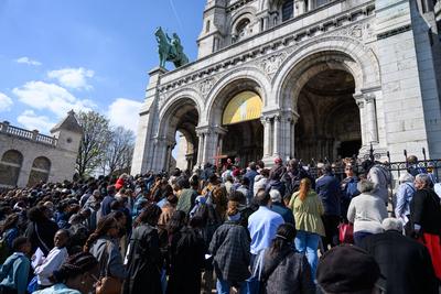 Holy Week: Stations of the Cross at the Sacre Coeur, in Paris, April 18, 2025-stock-foto