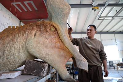 Paleontological Restoration Production in Binzhou-stock-foto