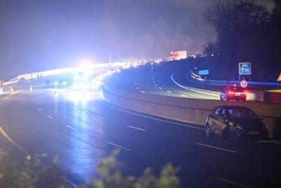 Schwerer Crash auf der A1 bei Remscheid in der Nacht zu Ostermontag.-stock-photo