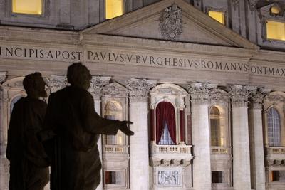 Bildnummer: 59342182  Datum: 12.03.2013  Copyright: imago/Anan SesaDie Basilika des St. Petersdom w?hrend des Konklave zur Papstwahl 2013 PUBLICATIONxNOTxINxITAxFRA Gesellschaft Katholische Kirche Papstwahl Konklave Vatikan xdp x1x 2013 quer Religione San Pietro Conclave Papa Basilica Pope Basilic 59342182 Date 12 03 2013 Copyright Imago Anan Sesa the Basilica the St St Peters Cathedral during the Conclave to Pope choice 2013 PUBLICATIONxNOTxINxITAxFRA Society Catholic Church Pope choice Conclave Vatican XDP x1x 2013 horizontal  San Pietro  Dad Basilica Pope Basilic-stock-foto