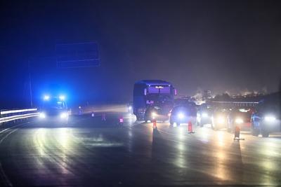 Schwerer Crash auf der A1 bei Remscheid in der Nacht zu Ostermontag.-stock-photo