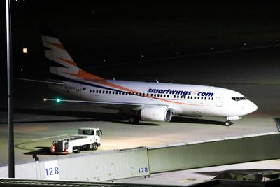 Landung Afghanischer Fl?chtlinge am Flughafen Leipzig/Halle-stock-foto