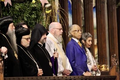 Mass at st. Patrick?s cathedral following passing of his holiness, pope francis.-stock-foto