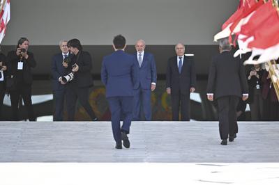Presidente Lula recebe Gabriel Boric-stock-foto