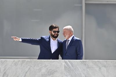 Presidente Lula recebe Gabriel Boric-stock-foto