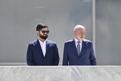 Presidente Lula recebe Gabriel Boric-stock-foto