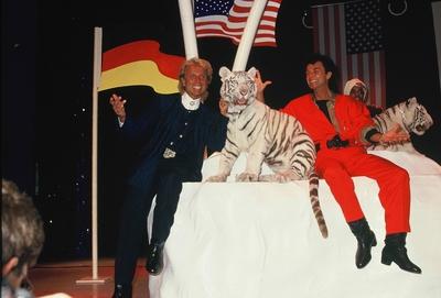 Die Zauberk?nstler Siegfried und Roy Siegfried Fischbacher 13 Juni 1939 in Rosenheim und Roy-stock-foto