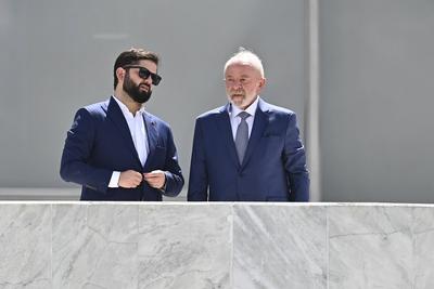 Presidente Lula recebe Gabriel Boric-stock-foto