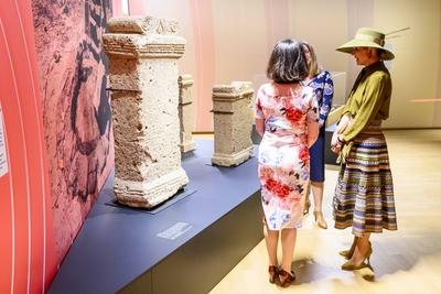 Queen M?xima at the opening of the exhibition on 25 years of archaeology, Leiden, The Netherlands-stock-foto