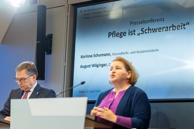 20250422 Pressekonferenz zur Schwerarbeit in der Pflege-stock-foto