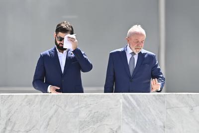 Presidente Lula recebe Gabriel Boric-stock-foto
