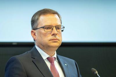 20250422 Pressekonferenz zur Schwerarbeit in der Pflege-stock-foto