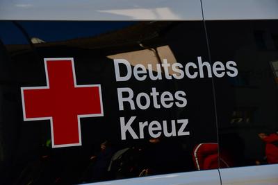 Blaulicht an einem Einsatzwagen des Deutschen Roten Kreuz Symbolfoto f?r Unfall, Hilfeleistung, Notarzteinsatz, DRK Nidd-stock-foto