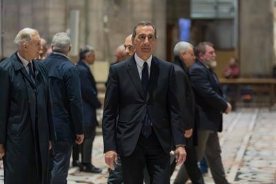 News - Mass of suffrage for Pope Francis presided over by the Archbishop, Monsignor Mario Delpini-stock-foto