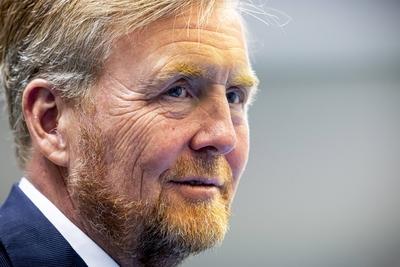 King visits Beverwijk Burns Center, Beverwijk, The Netherlands-stock-foto