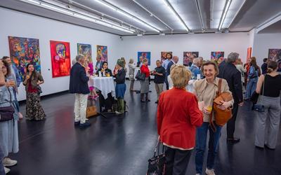 20250423 Eroeffnung Ausstellung -Waris Dirie-Mogadishu Blues-stock-foto