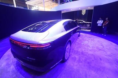 Huawei MAEXTRO S800 Smart Vehicle-stock-foto