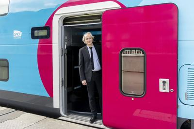 New-generation Ouigo high-speed train-stock-foto