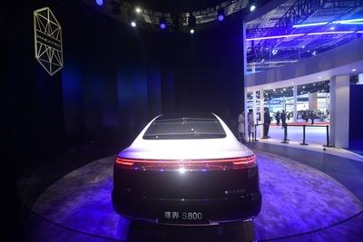 Huawei MAEXTRO S800 Smart Vehicle-stock-foto