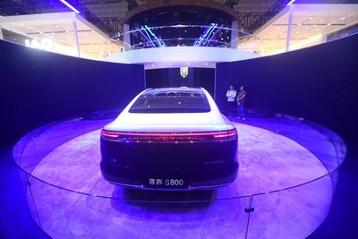 Huawei MAEXTRO S800 Smart Vehicle-stock-foto