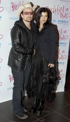 Bono with wife Ali at the world premiere of Breakfast on Pluto held at The Savoy Cinema, Dublin, Ireland - 10 January 20-stock-foto